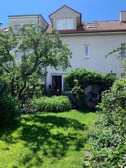 Rodinný dom v Bratislave III, Nové Mesto, Ľudová štvrť