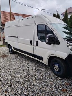 Sťahovanie dodávkou,