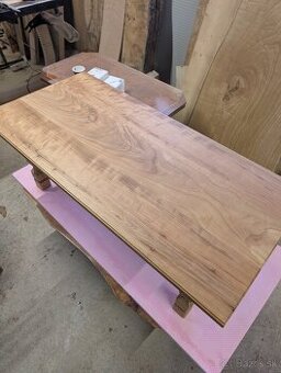 Konferenčný stolík