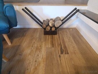 Držiak na pálivové drevo