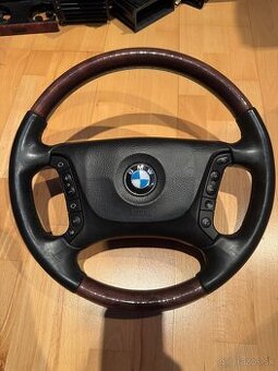 Drevený volant e39