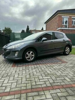 Peugeot 308 – 1.4 benzín, r. v. 2008, veľmi zachovalý,
