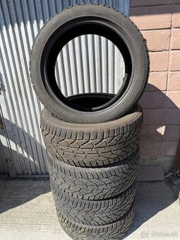 Zimne pneumatiky 235/45 R18