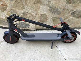 Elektrická kolobežka E-Scooter