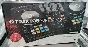 DJ kontroler Traktor Kontrol S2 nový - 1