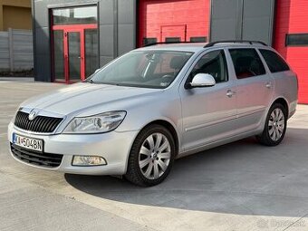 Škoda Octavia Combi 2.0 TDI Elegance DSG