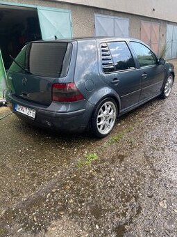 VW Golf 4
