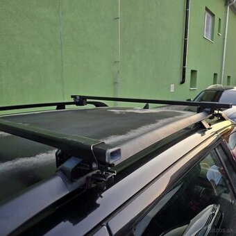 STREŠNÝ NOSIČ ŠKODA  OCTAVIA COMBI II THULE