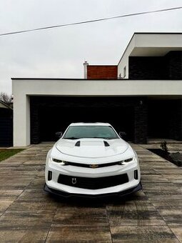 Chevrolet Camaro Sport car