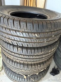 Pneu 225/75 R16 Michelin