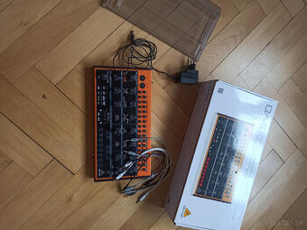 Behringer Crave Syntetizátor + Decksaver - 1