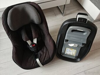 Predám autosedačku Maxi Cosi Pearl + Family Fix
