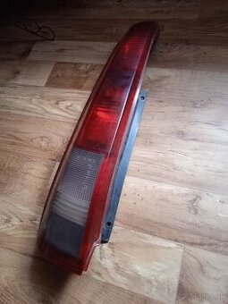 Nissan x-trail t30 2,2dci zadné svetlo, ovládanie kúrenia ol