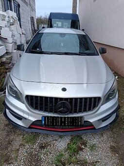Mercedes Benz CLA AMG45 4matic