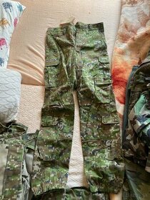 Vojenské oblečenie