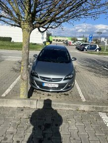 Opel Astra ST 1.4 Turbo 140k Cosmo