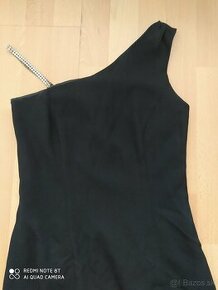 čierne spoločenské šaty, dlhé, v.36. 1 ramienko štrasové