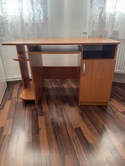 Kancelársky stôl - PC stolík