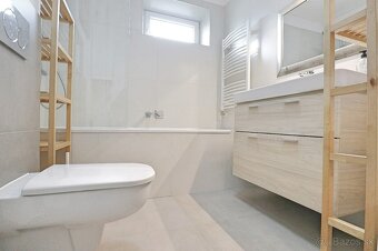 TOP PONUKA - útulný 2i byt - Žilina - balkón