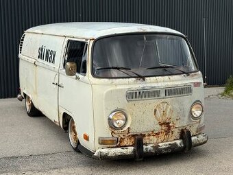 VW T2 panelvan bus