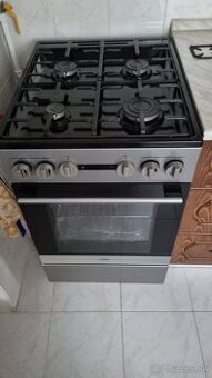 sporak Mora - funkcny sporak, truba nie