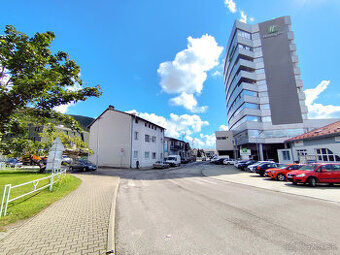 Kompletne zariadený byt pri Holiday Inn, skvelé bývanie a
