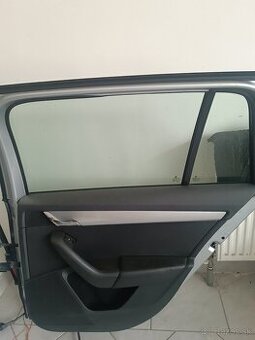 Dvere škoda Octavia 3 combi  LA7W   8E8E