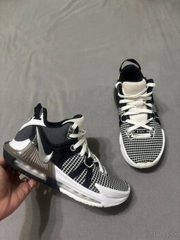 Damske nike členkové tenisky