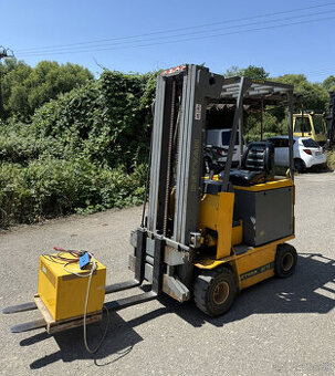 Detvan AV 16, elektro, triplex, bočný posuv