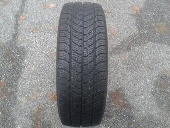 Zimna pneumatika 215/65/r16c