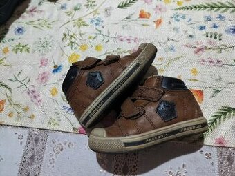 Detské chlapčenské zimné topánky v.23