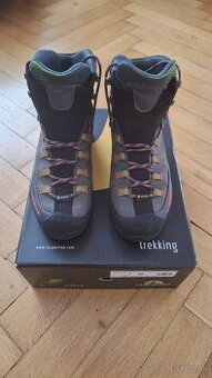 La Sportiva damske turisticke topanky 38