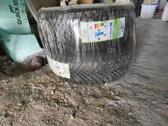 4 disky a 6 pneumatík - 195/55 R15