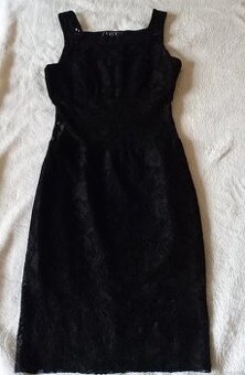 Spoločenské krajkové šaty