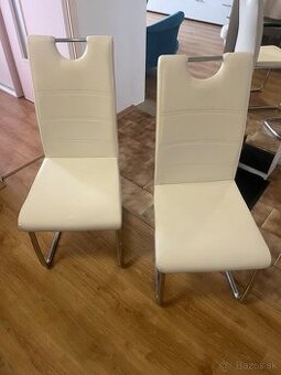 Predám jedálenske stolicky