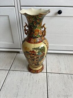 Cinsky porcelan vaza