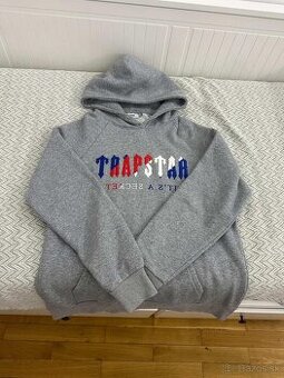 Sivá mikina Trapstar "It's a Secret" – Chenille Edition