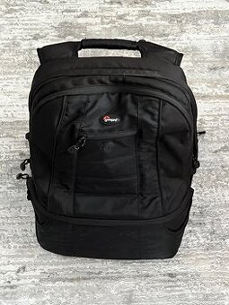 Foto batoh na cesty lietadlom