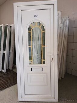 Plastové dvere Č. 164. P