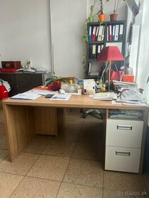 Kancelársky / pracovný stolík