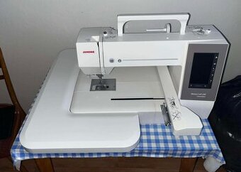 Vyšivaci stroj