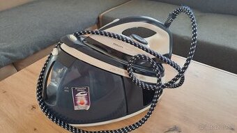 Philips FastCare  Žehlička s parným generátorom