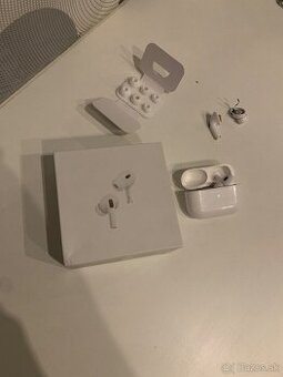 Apple AirPods 2 pro