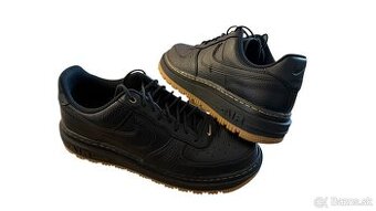 Nike AIR FORCE 1 Luxe