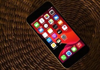 iPhone SE 2020, 128 GB, white / stav ako nový / ZNIŽENá CENA