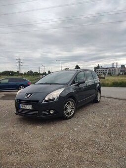 Peugeot 5008 1.6 HDi 2/2013 Allure + ťažné zariadenie