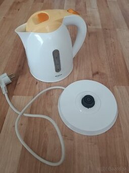 Rýchlovarná kanvica + kuchynské potreby