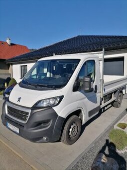 Peugeot boxer vyklápac r.v 2021 len30000km