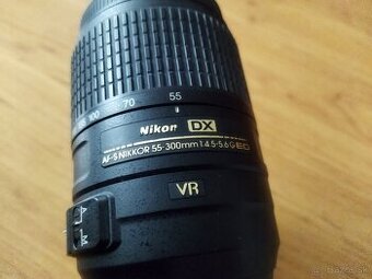 Nikon DX AF - S Nikkor 55-300mm 1: 4.5- 5.6 G ED VR
