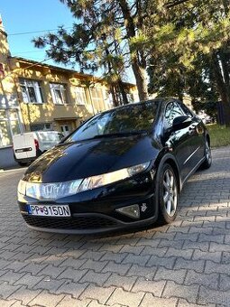 Honda Civic 8G 2.2 CDTI 103KW - ufo
